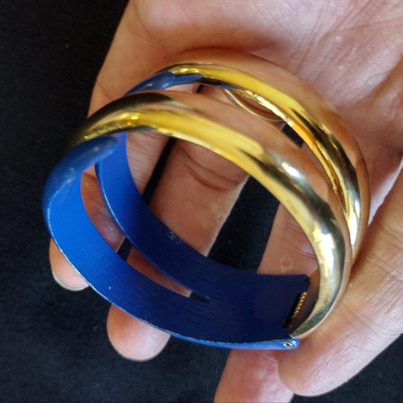Gold and Blue Bracelet - Picture 8 of 9